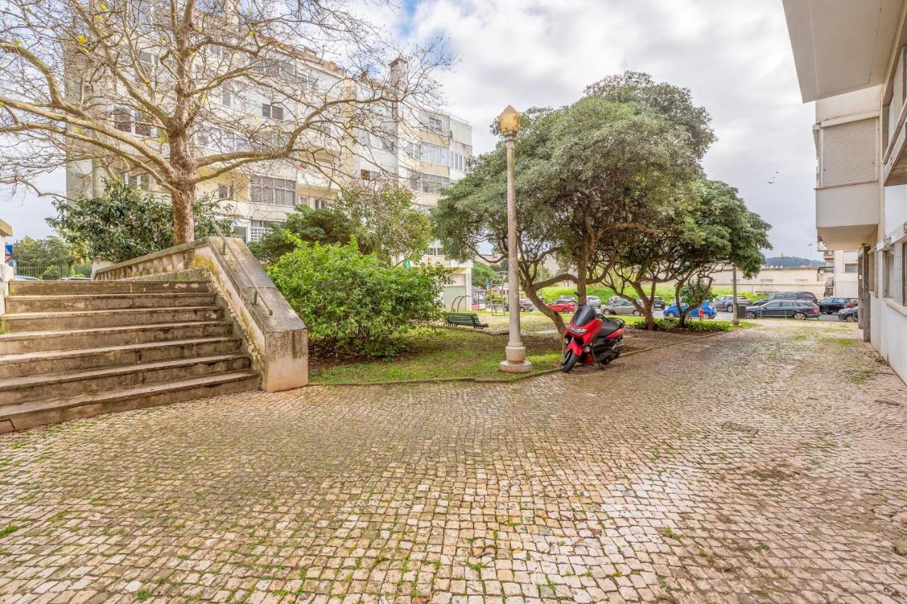 Guestready -Nice 2 Bedroom Apartment In Belem! Lisbon Bagian luar foto